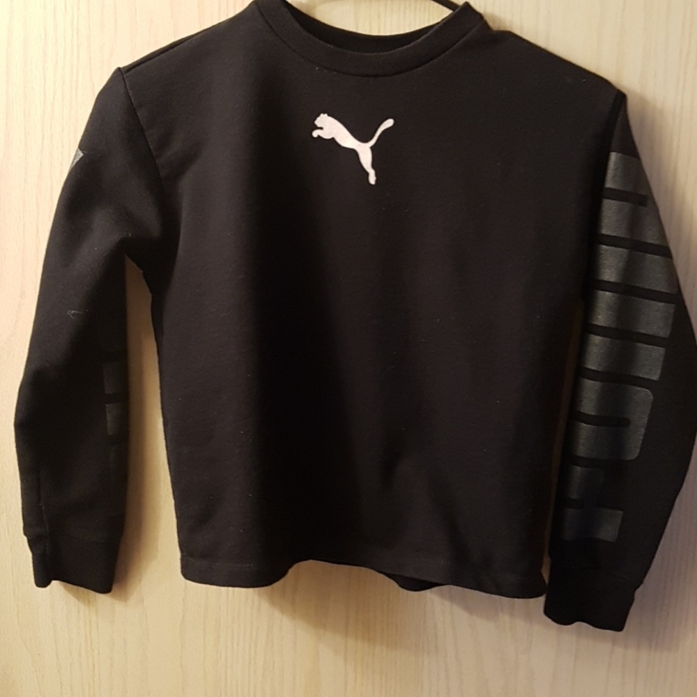 NWOT Puma sweatshirt Crop